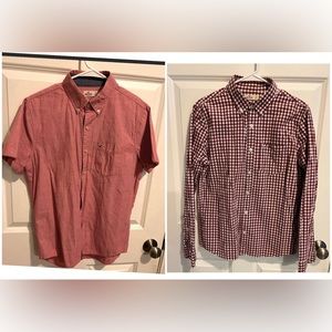 Set of 2 Hollister shirts size small color is like pink o red soft and burgundy.
